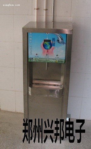 IC卡直饮水系统安装现场