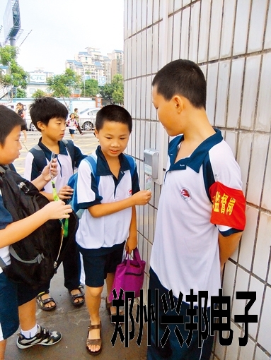 校园门禁管理系统结合短信应用,轻松保障学生安全